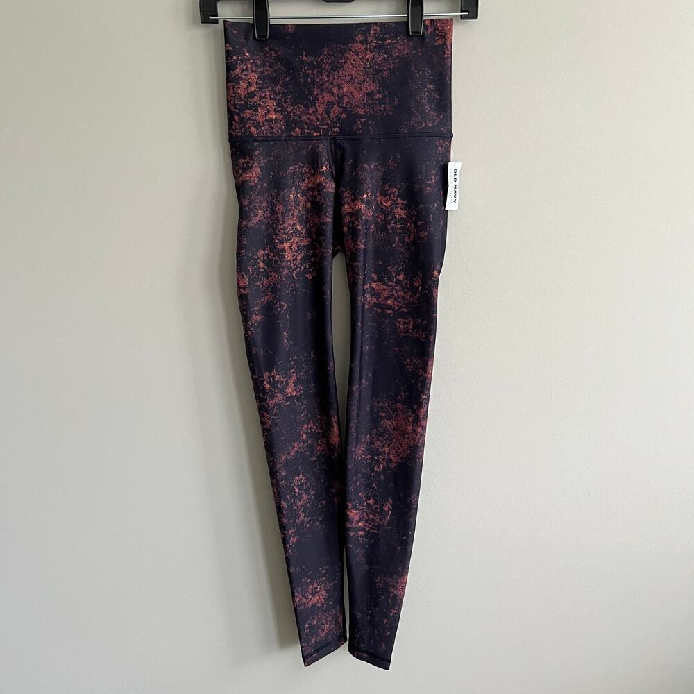 Old Navy Extra High Rise Powersoft Leggings Go Dry Purple Pink Galaxy XS NWT